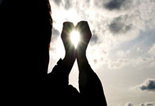 股票怎么杠杆操作:炒股票那个软件最好用-债务水平仍是困扰！惠誉维持对美国“AA+”信用评级